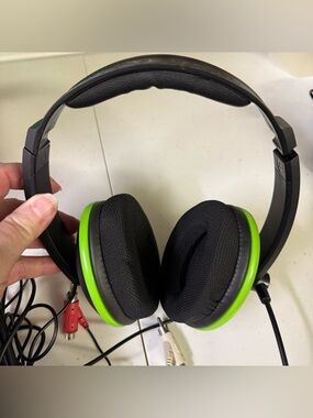 Ear Force XL 1 Turtle Beach Wired Multi Platform Gaming Headphones Set W/ Mic